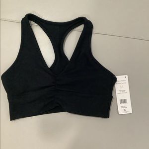 Black ribbed sports bra - NWT - Sz Medium